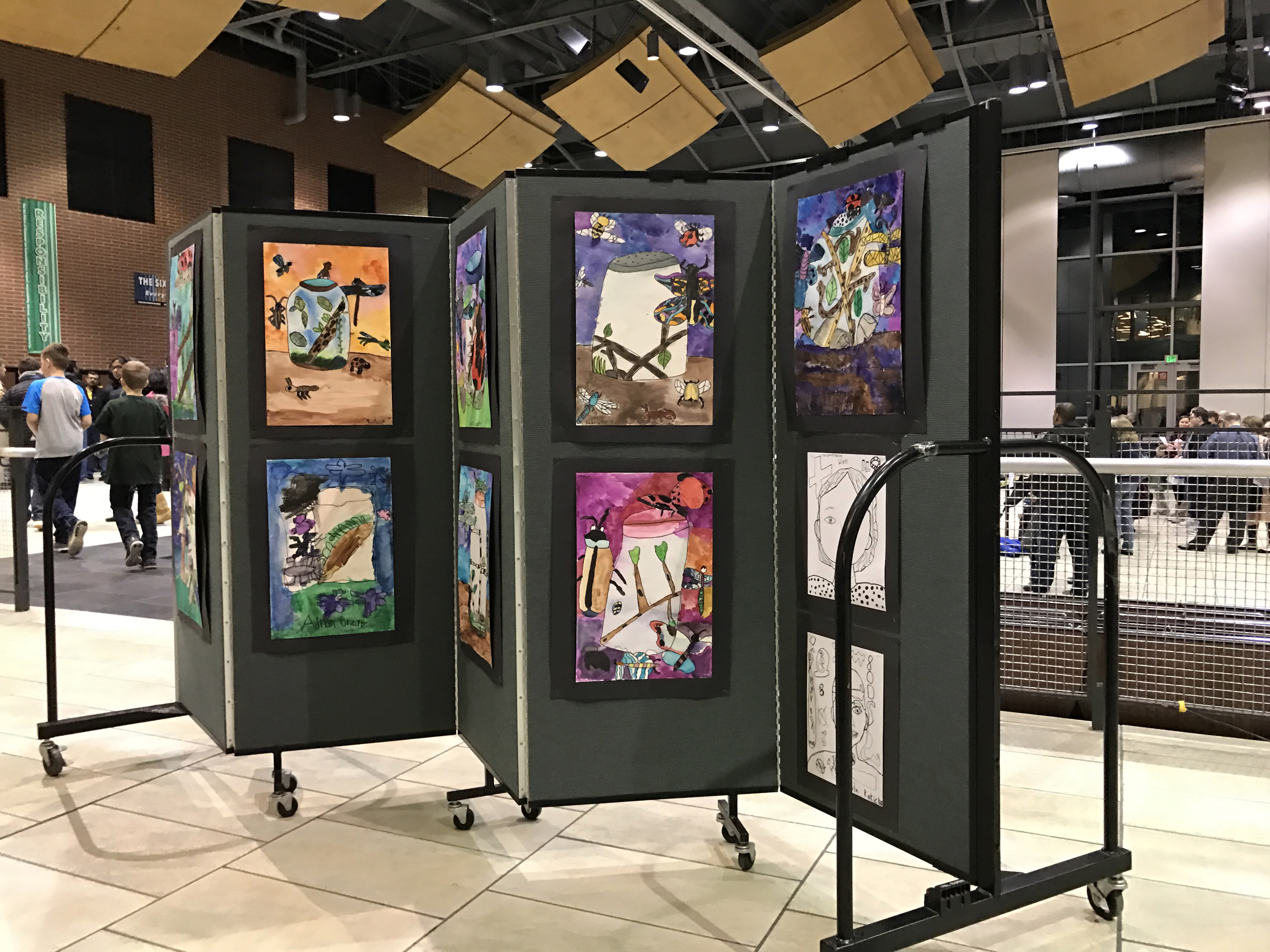 School Art Show Organization | Screenflex Portable Room Dividers